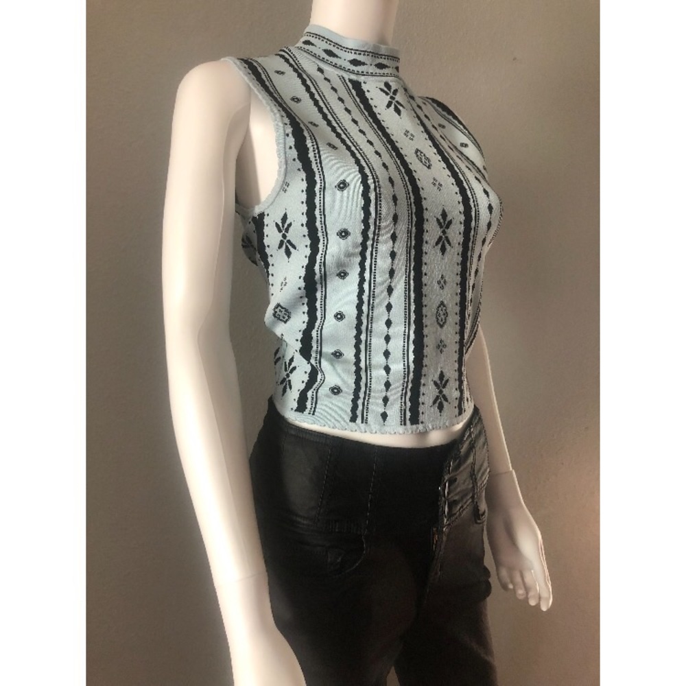 Guess Sleeveless Shirt